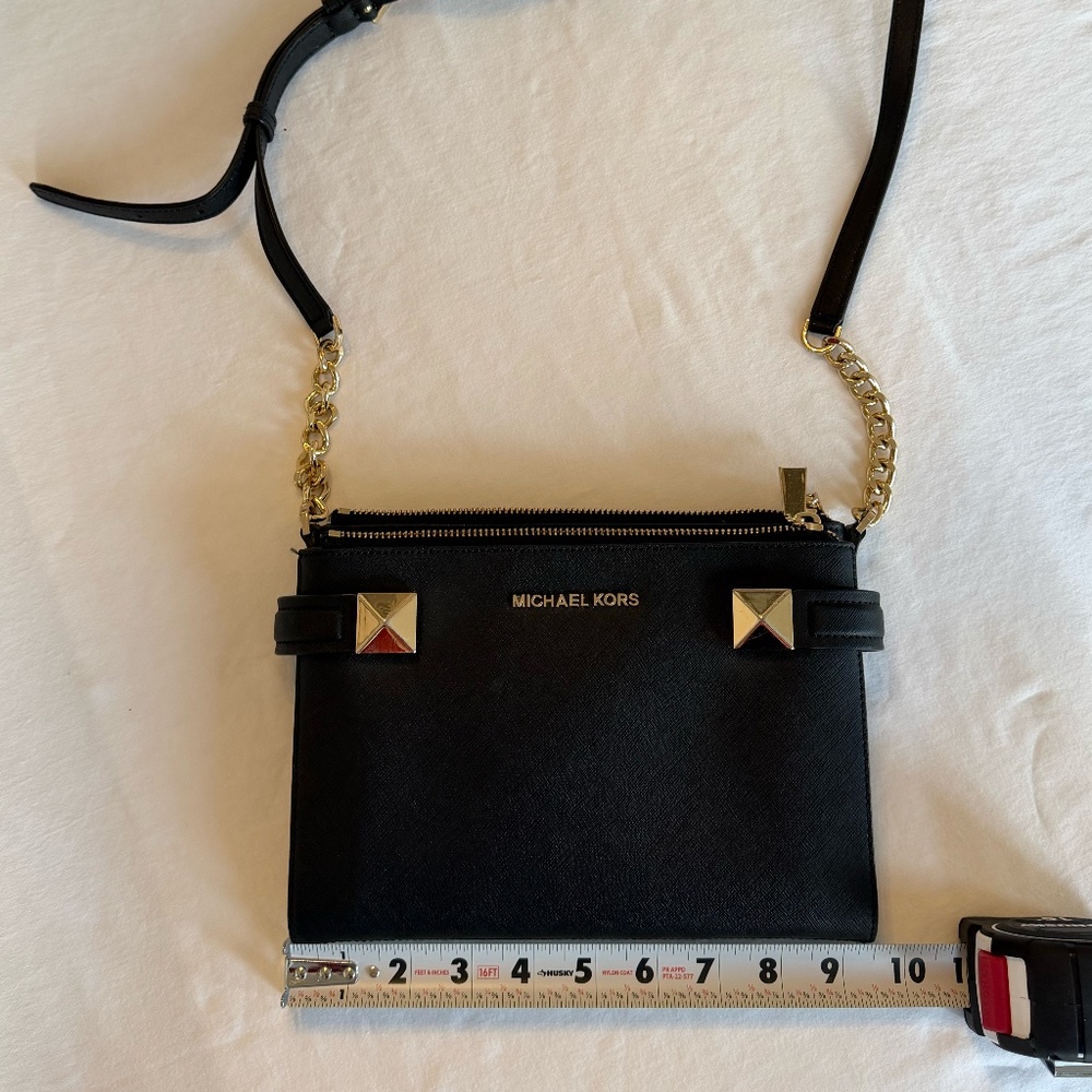 Michael Kors Crossbody - Picture 2 of 9